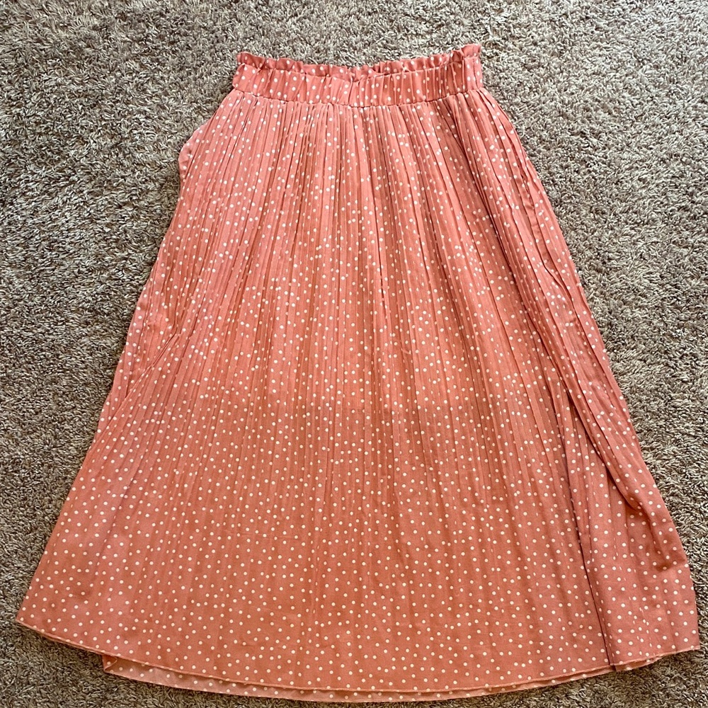 Elegant Pink Polka Dot Skirt